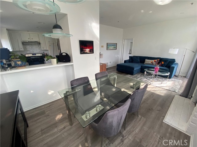 17722 Sergio Cir, Huntington Beach CA: https://media.crmls.org/medias/2f6daee1-82b7-476b-a426-7f429a325cf5.jpg