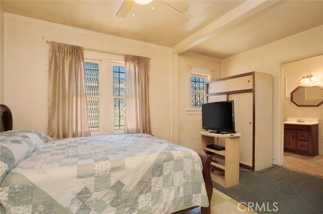 632 E 87th, Los Angeles CA: https://media.crmls.org/medias/2f6ef45f-c399-418e-884f-e6ea79895a9d.jpg