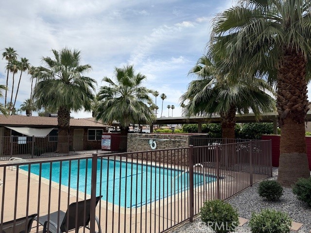 Detail Gallery Image 16 of 17 For 74402 Abronia #6,  Palm Desert,  CA 92260 - 2 Beds | 1 Baths