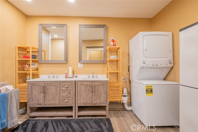 18414 Texas Canyon Road, Saugus CA: https://media.crmls.org/medias/2f7051c0-35cb-4fe8-8af7-fe030c565213.jpg