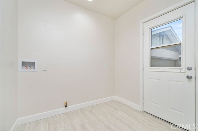 501 E 5th Street, Ontario CA: https://media.crmls.org/medias/2f705263-f906-4e21-9562-60eb21efdbd0.jpg