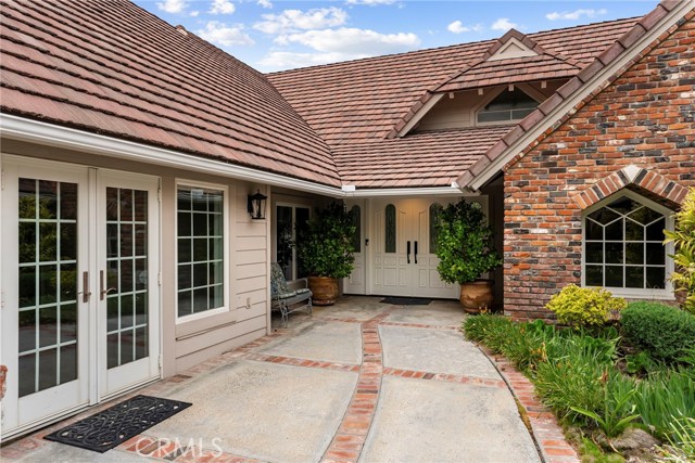19021 Canyon Drive, Villa Park CA: https://media.crmls.org/medias/2f708172-a165-4b2f-9bfc-39880eb36fea.jpg