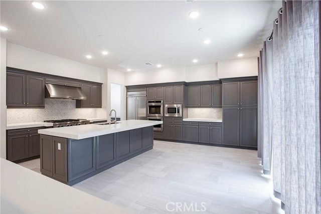 221 Geyser, Irvine CA: https://media.crmls.org/medias/2f71de7c-2976-454e-9b5e-9e25ee545a24.jpg