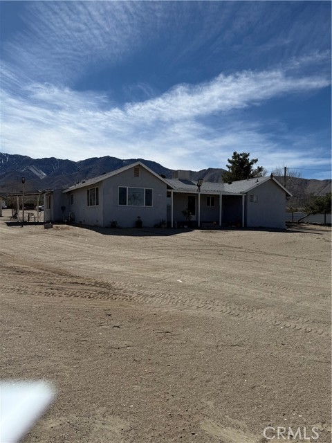 Detail Gallery Image 2 of 26 For 30107 Bourbon, Lucerne Valley,  CA 92356 - 3 Beds | 2 Baths