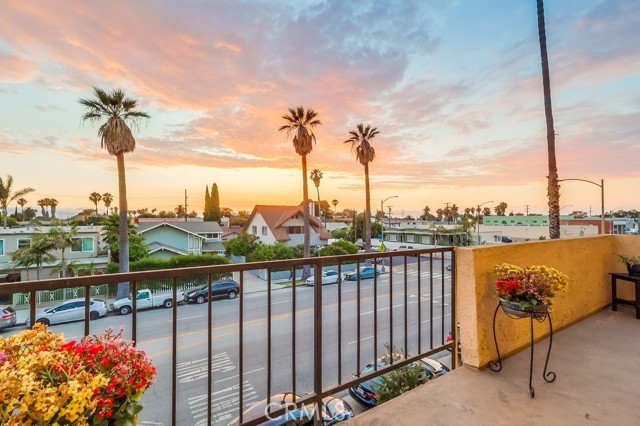 Detail Gallery Image 28 of 35 For 1140 Pacific Ave #30,  Long Beach,  CA 90813 - 2 Beds | 2 Baths