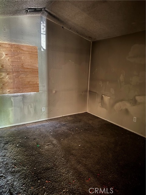 Detail Gallery Image 28 of 31 For 647 E Jenner St, Lancaster,  CA 93535 - 3 Beds | 2/1 Baths