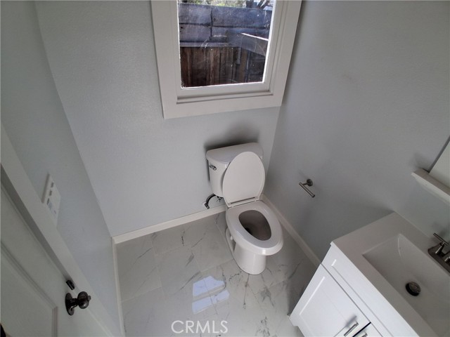 Detail Gallery Image 13 of 48 For 3520 Harrison St, Oakland,  CA 94611 - 2 Beds | 2/1 Baths