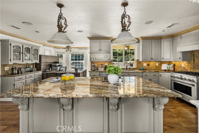 Detail Gallery Image 14 of 75 For 33486 Wild Lilac Rd, Menifee,  CA 92584 - 6 Beds | 4/1 Baths