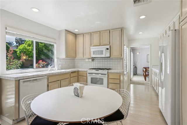 8351 Kentland Avenue, West Hills CA: https://media.crmls.org/medias/2f74060b-68db-49f2-91fc-33b92be8fc2c.jpg