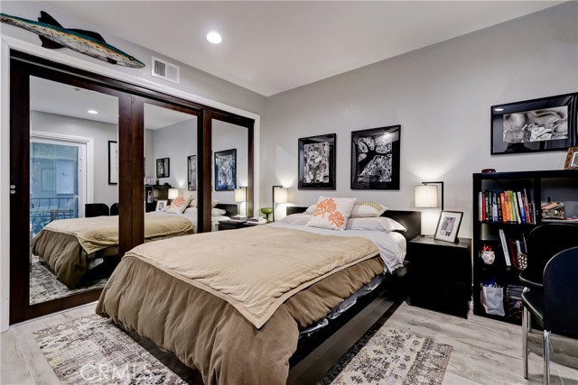 Detail Gallery Image 17 of 30 For 425 S Catalina #2,  Redondo Beach,  CA 90277 - 3 Beds | 3 Baths