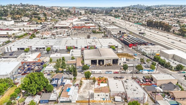 Detail Gallery Image 45 of 65 For 1521 N Bonnie Beach, Los Angeles,  CA 90063 - 5 Beds | 2/1 Baths
