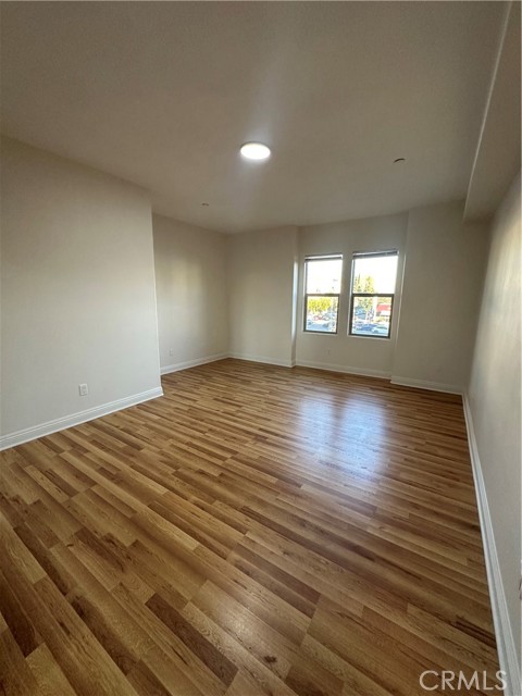 Detail Gallery Image 9 of 25 For 12916 Moorpark St #201,  Studio City,  CA 91406 - 3 Beds | 2 Baths