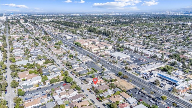 1704 W 2nd Street, Santa Ana CA: https://media.crmls.org/medias/2f7623af-35fc-4152-90a1-21ab5d7aa0e1.jpg