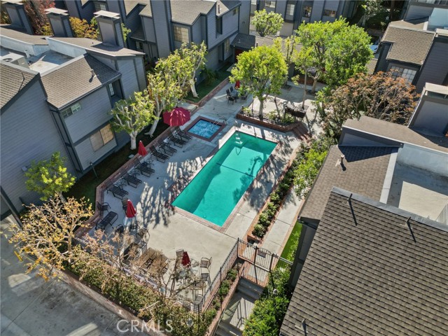 Detail Gallery Image 36 of 45 For 5707 Topanga Canyon Bld #7,  Woodland Hills,  CA 91367 - 2 Beds | 2/1 Baths