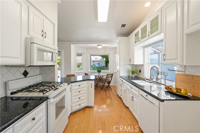 3014 California Park Drive, Chico CA: https://media.crmls.org/medias/2f768ed0-af24-44bb-aaf0-b898dce97f2a.jpg