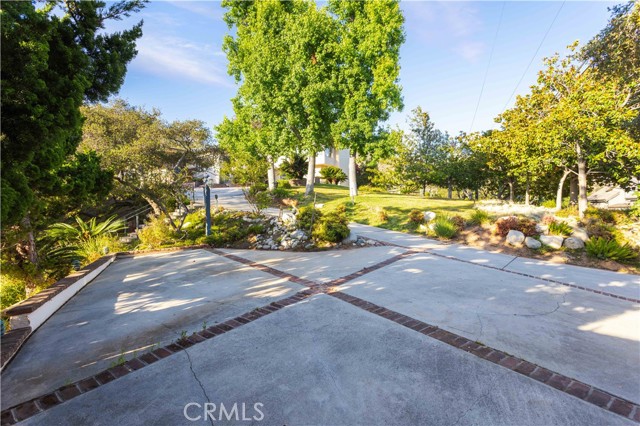 1001 Briarcliff photo 46