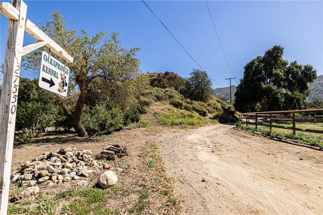 Detail Gallery Image 1 of 1 For 27550 Oak Spring Canyon Rd, Canyon Country,  CA 91387 - 3 Beds | 3 Baths