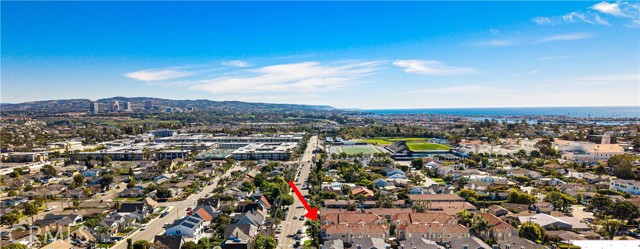 Detail Gallery Image 47 of 51 For 2421 E 16th #1,  Newport Beach,  CA 92663 - 4 Beds | 2/1 Baths