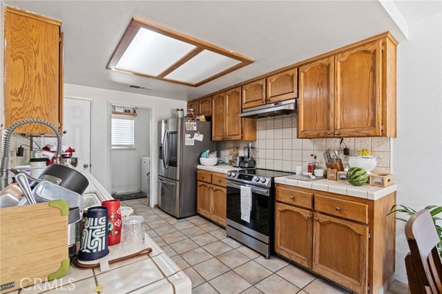 Detail Gallery Image 11 of 29 For 24743 Tropical Dr, Madera,  CA 93638 - 4 Beds | 2 Baths