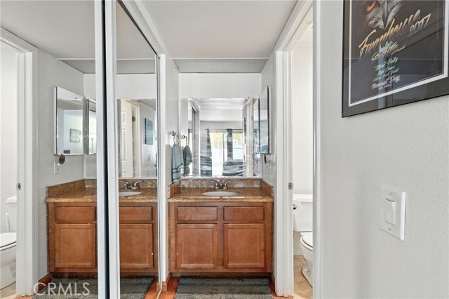 200 E Alessandro Boulevard, Riverside CA: https://media.crmls.org/medias/2f7a3166-314c-4fec-aae1-8018e41a724b.jpg