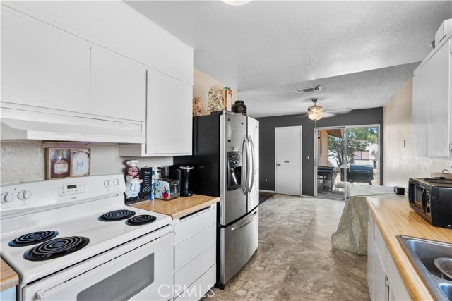 58349 Pimlico Street, Yucca Valley CA: https://media.crmls.org/medias/2f7a8134-1163-453c-a3fe-207dd25cf63e.jpg