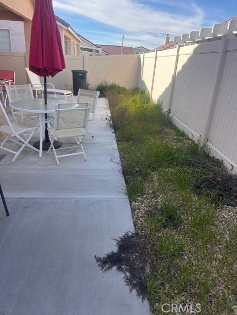 Image 3 of 17 For 747 Camino De Oro