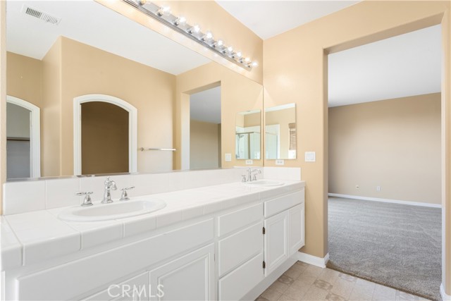 Detail Gallery Image 33 of 51 For 1612 Hillsborough St, Chula Vista,  CA 91913 - 5 Beds | 3/1 Baths