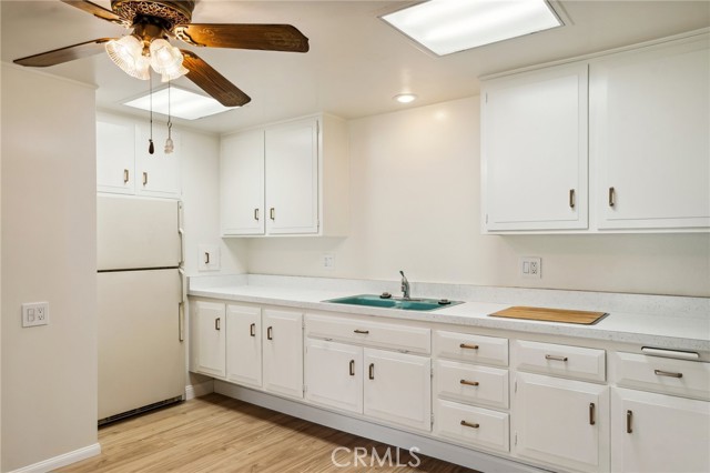 Detail Gallery Image 9 of 19 For 13610 Burning Tree Lane #1I,  Seal Beach,  CA 90740 - 1 Beds | 1 Baths