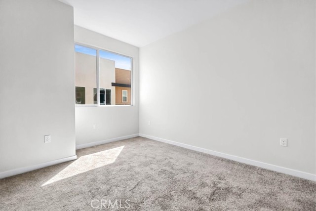 Detail Gallery Image 10 of 11 For 4005 Valley Oak Ln #D,  El Monte,  CA 91733 - 4 Beds | 4 Baths