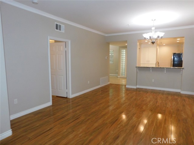 2253 Martin, Irvine CA: https://media.crmls.org/medias/2f7cbc11-c196-4953-aeea-52390f674d97.jpg