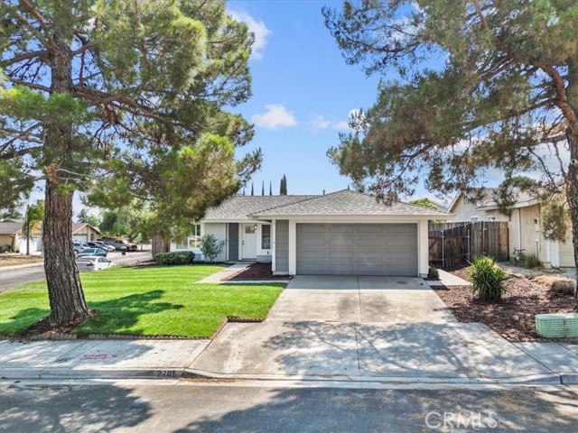 Detail Gallery Image 34 of 34 For 2205 Lake Forest Ct, San Bernardino,  CA 92407 - 3 Beds | 2 Baths