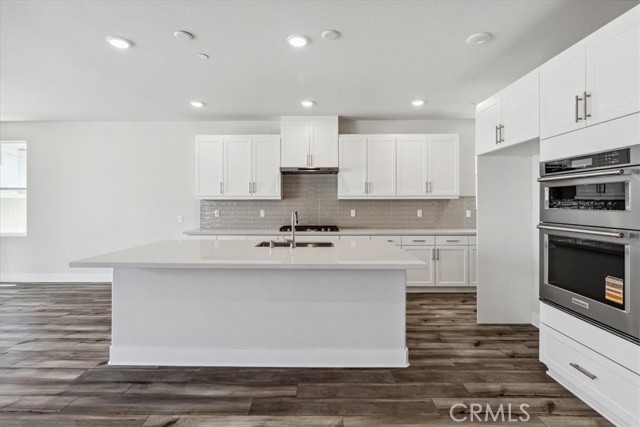 16696 Dara Avenue, Chino CA: https://media.crmls.org/medias/2f807cef-2373-4e22-a869-20378bdfa988.jpg