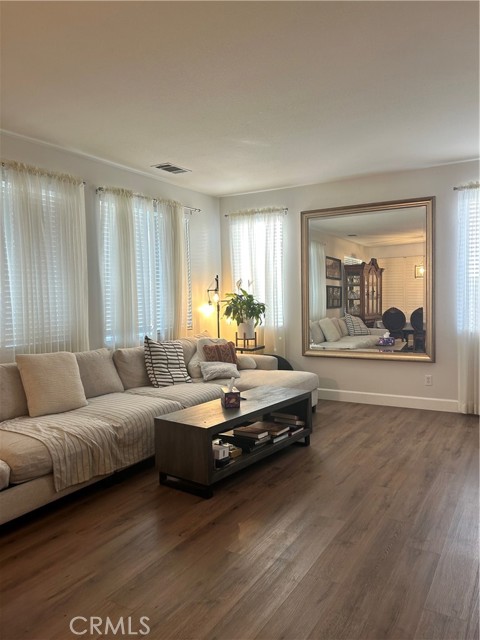 Detail Gallery Image 5 of 24 For 856 Jonliere, Corona,  CA 92882 - 5 Beds | 3 Baths