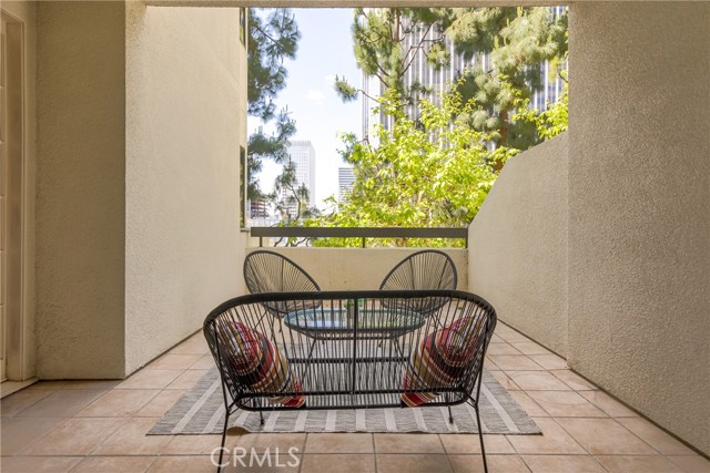 Detail Gallery Image 37 of 75 For 2122 Century Park Ln #111,  Los Angeles,  CA 90067 - 2 Beds | 2/1 Baths