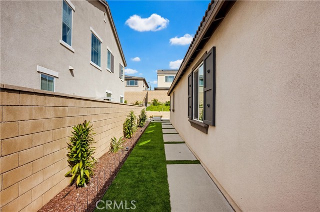 Detail Gallery Image 36 of 43 For 16746 Mistletoe, Fontana,  CA 92336 - 3 Beds | 2 Baths