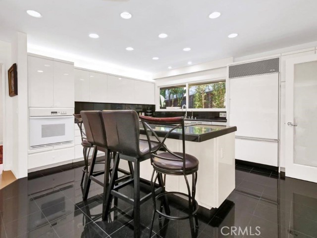 Kitchen with Center Island & Breakfast Bar