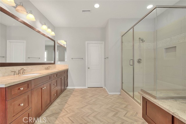 14180 Mountain Avenue, Chino CA: https://media.crmls.org/medias/2f81e9e1-73cd-4cf4-9758-6e7793d21e2f.jpg