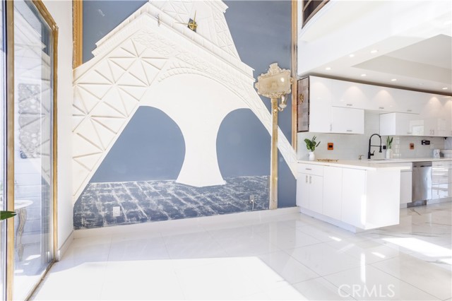 Detail Gallery Image 5 of 46 For 13331 Moorpark St #319,  Sherman Oaks,  CA 91423 - 2 Beds | 2 Baths