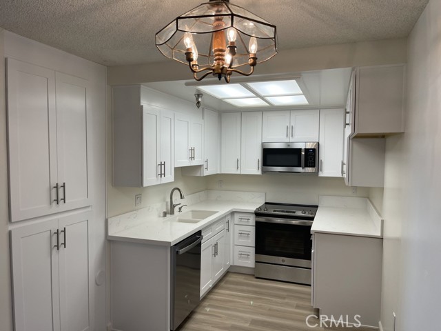 Detail Gallery Image 11 of 31 For 18900 Delaware St #6,  Huntington Beach,  CA 92648 - 1 Beds | 1 Baths