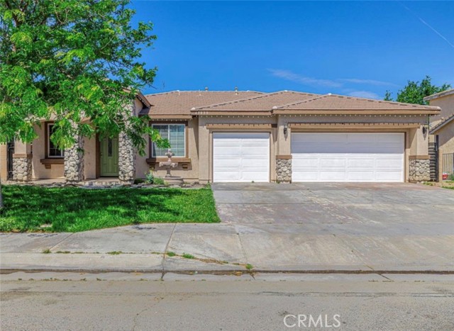 Detail Gallery Image 2 of 18 For 43839 58th, Lancaster,  CA 93536 - 4 Beds | 3 Baths