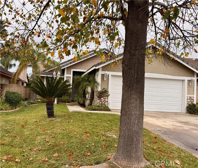 Detail Gallery Image 2 of 21 For 5586 Grand Prix Ct, Fontana,  CA 92336 - 3 Beds | 2 Baths