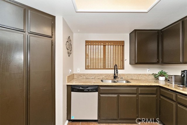 Detail Gallery Image 12 of 28 For 8556 Baldy Vista Dr, Rancho Cucamonga,  CA 91730 - 3 Beds | 2/1 Baths