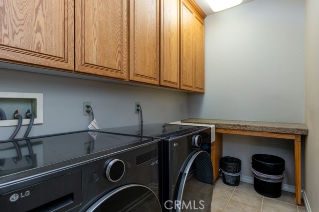 Detail Gallery Image 37 of 61 For 680 W Byron Ct, Upland,  CA 91784 - 6 Beds | 5 Baths