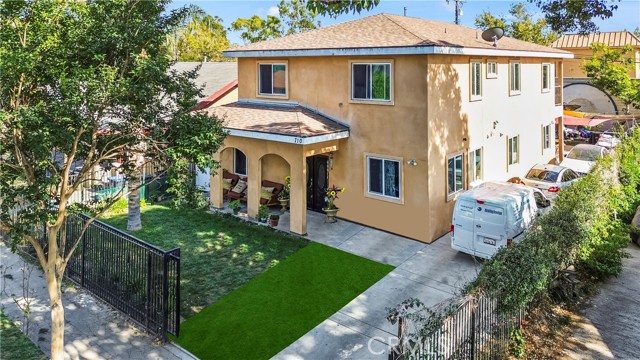 710 E 2nd Street, Santa Ana CA: https://media.crmls.org/medias/2f86ec2e-64f2-4932-aaa0-c3af1d5a7904.jpg