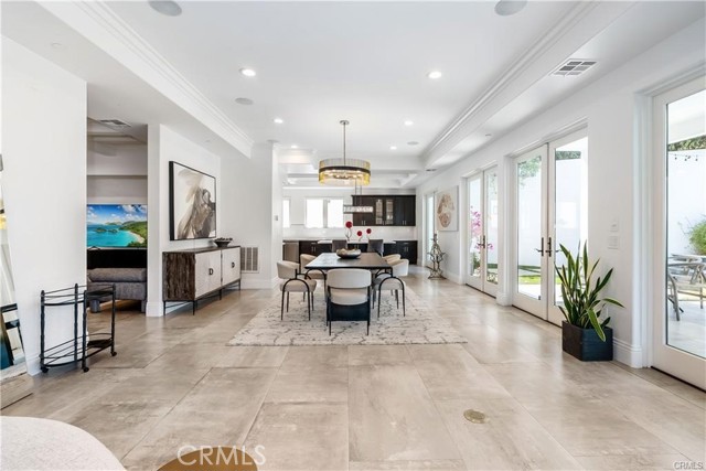 Detail Gallery Image 49 of 65 For 9484 Gloaming Dr, Beverly Hills,  CA 90210 - 4 Beds | 4 Baths