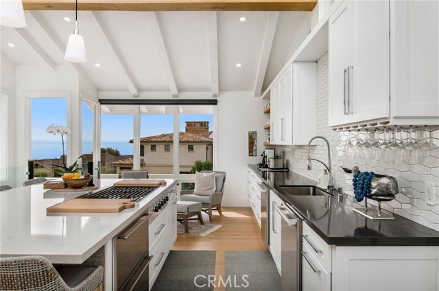 Detail Gallery Image 15 of 72 For 934 Emerald Bay, Laguna Beach,  CA 92651 - 3 Beds | 3/1 Baths