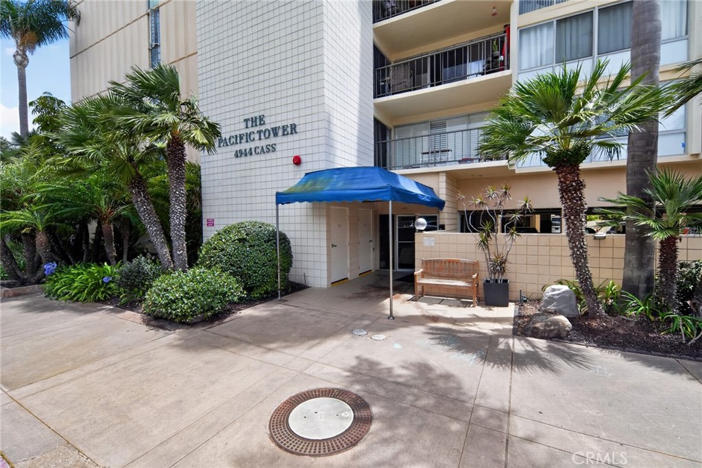 4944 Cass Street - photo 2
