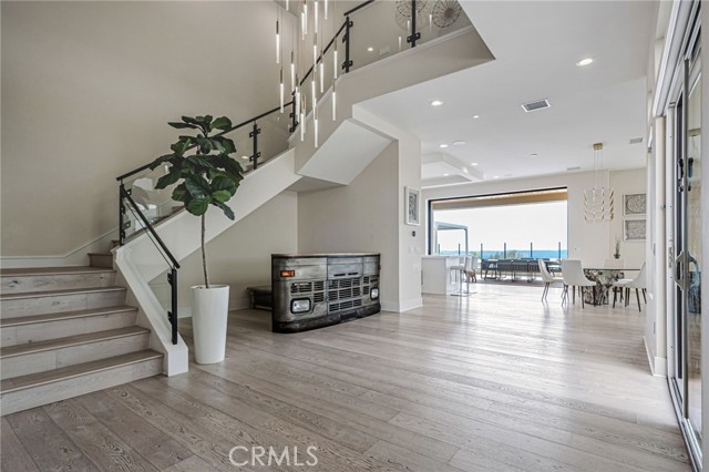 Detail Gallery Image 12 of 71 For 20532 W Birmingham Way, Porter Ranch,  CA 91326 - 4 Beds | 4/1 Baths