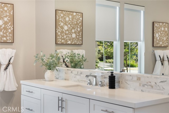 Image 35 of 63 For 20 Tandeo Drive