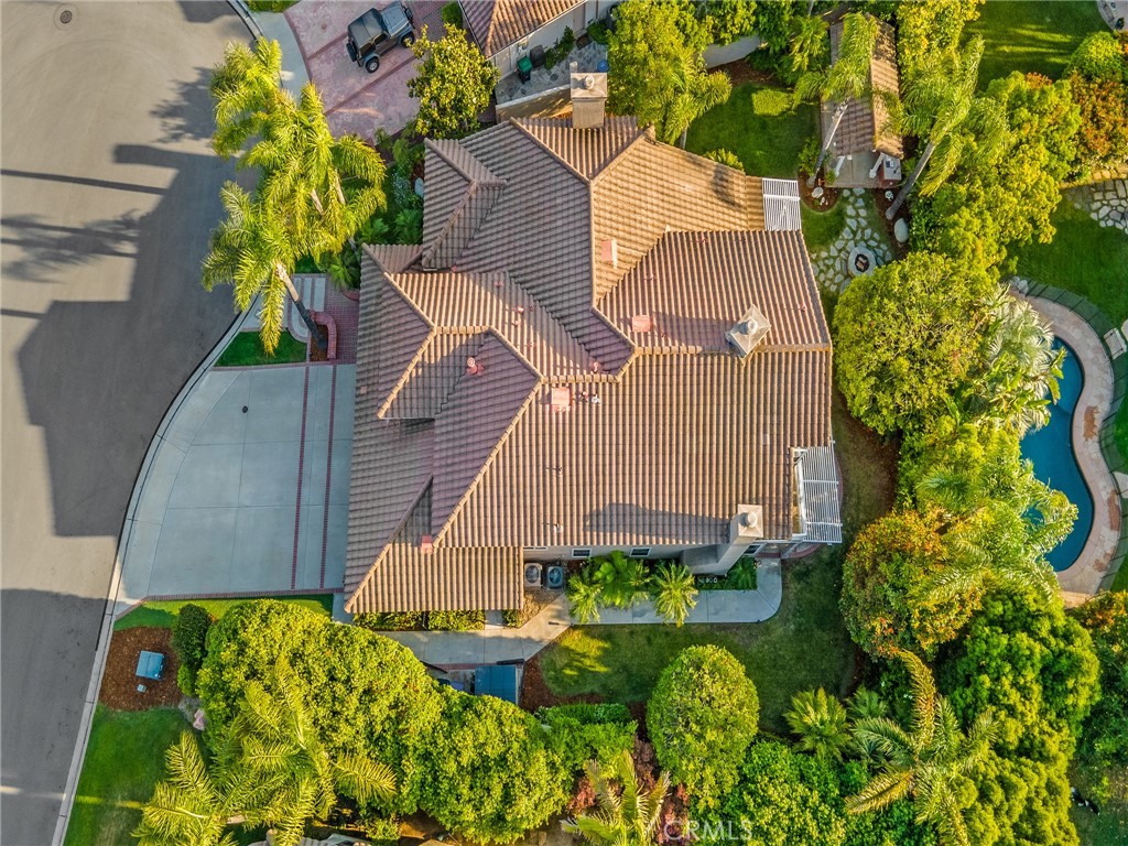 https://media.crmls.org/medias/2f89dbb5-dc22-4674-a8c2-c5a7954d67f4.jpg?preset=X-Large